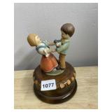 REUGE SCHMID-LINDER SWISS MUSICAL FIGURINE.