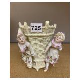 PORCELAIN CHILDREN BASKET 8.5IN VASE