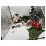 ASSORTED CHRISTMAS DECOR, CANDLESTICK.