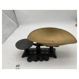 CAST IRON BALANCE SCALE W/ WEIGHTS.