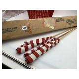 WESTERN MFG. CORP. STRIPED FLAGS.