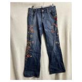 Y2K ARDEN B EMBROIDERED JEANS SIZE 4