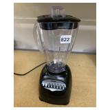 OSTER BLENDER.