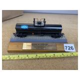 UNION CARBIDE MODEL TANK CAR, 11IN.