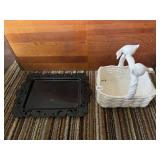 CREATIVE ACCENTS INC. CERAMIC PLANTER W/ BIRD