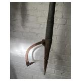 VINTAGE PIKE POLE, LONG WOODEN SHAFT, RUSTED