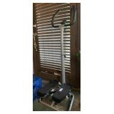 COMPACT ELLIPTICAL STEPPER W/ DIGITAL COUNTER,