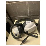 VTG STEREOPHONIC HEADPHONES, MODEL HE-773, MADE