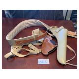 BIANCHI LEATHER FIREARMS HOLSTER SYSTEM W/