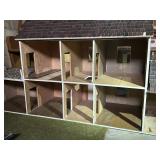 WOOD DOLLHOUSE, MULTI-STORY CONSTRUCTION,