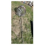 METAL GARDEN WIND SPINNER, DECORATIVE YARD STAKE,