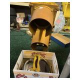 YELLOW MULTI-SECTION TRAFFIC SIGNAL, ADDITIONAL