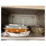 ALUMINUM BAKING PANS, CERAMIC CHICKEN CASSEROLE
