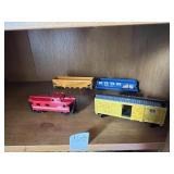 MODEL TRAIN LOCOMOTIVE, HOPPER CAR, GONDOLA CAR,