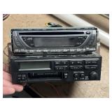 JVC KD-S31 CD RECEIVER W/ MITSUBISHI CAR RADIO.