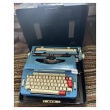 WARDS SIGNATURE 812D PORTABLE TYPEWRITER, BLUE