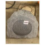 OUTDOOR ROCK SPEAKER, GARDEN DESIGN, W/ SPEAKER