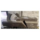 VINTAGE WOODEN WOODWORKING HAND PLANE, BLADE.