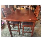 WOOD DINING TABLE W/ UPHOLSTERED DINING CHAIRS,
