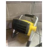 STANLEY PRO-CERAMIC UTILITY HEATER W/ PIVOT