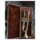 OLDS AMBASSADOR BRASS TRUMPET W/ HARD CASE AND