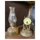 VINTAGE OIL LAMP W/ GLASS CHIMNEY, BRASS HEIRLOOM