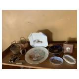 DECORATIVE PORCELAIN & POTTERY COLLECTION - ROYAL