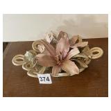 CERAMIC LILY FLORAL CENTERPIECE.