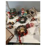 ASSORTED VINTAGE CHRISTMAS ORNAMENTS &