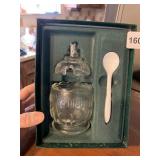 HEINZ & CO HORSE HEAD HORSERADISH CONDIMENT JAR