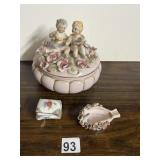 ASSORTED JAPAN PORCELAIN DECORATIVE BOXES & VASE,