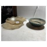 HULL CERAMIC BOWL, ETCHED GLASS BOWL.