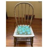 SPINDLE-BACK ROCKING CHAIR W/ WOVEN SEAT, CREAM