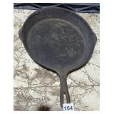 GRIZWOLD IRON SKILLET, NO 8, W/ HANDLE, SKILLET