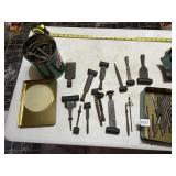 ASSORTED WOOD CHISELS, MALLETS, AND SCULPTING