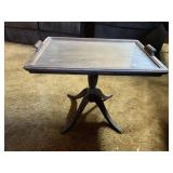 SIDE SERVING TABLE WITH PAW FEET AND DETACHABLE