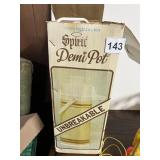 SPIRIT DEMI POT UNBREAKABLE BEVERAGE DISPENSER.