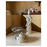 DECORATIVE PORCELAIN - BLUE & WHITE BOWL, BLANC