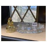 AMBER GLASS DOLL BELL W/ CLEAR GLASS SERVING SET.