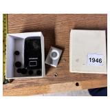 POLAROID INSTANT CAMERA W/ IPOD SHUFFLE.