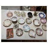 VINTAGE MIXED TEACUPS SAUCERS GLASSWARE.