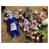 ASSORTED PLUSH TOY COLLECTION - INCLUDING