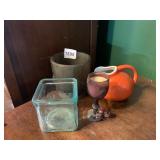 VINTAGE GLASSWARE & POTTERY ASSORTMENT -