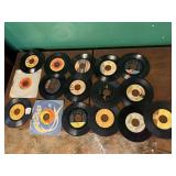 ASSORTED 45 RPM VINYL RECORDS - APPROX 20+