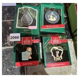 HALLMARK KEEPSAKE CHRISTMAS ORNAMENTS