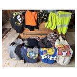 ASSORTED MENï¿½S CLOTHING, SWEATPANTS, SWEATSHIRTS,