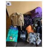 ASSORTED VINTAGE CLOTHING & ACCESSORIES -