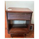 BASSETT MID-CENTURY WALNUT NIGHTSTAND, OPEN