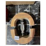 USA-MADE WOOD CLAMP, 1 1/4 IN.