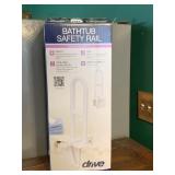 DRIVE SAFETY BATHTUB RAIL IN BOX